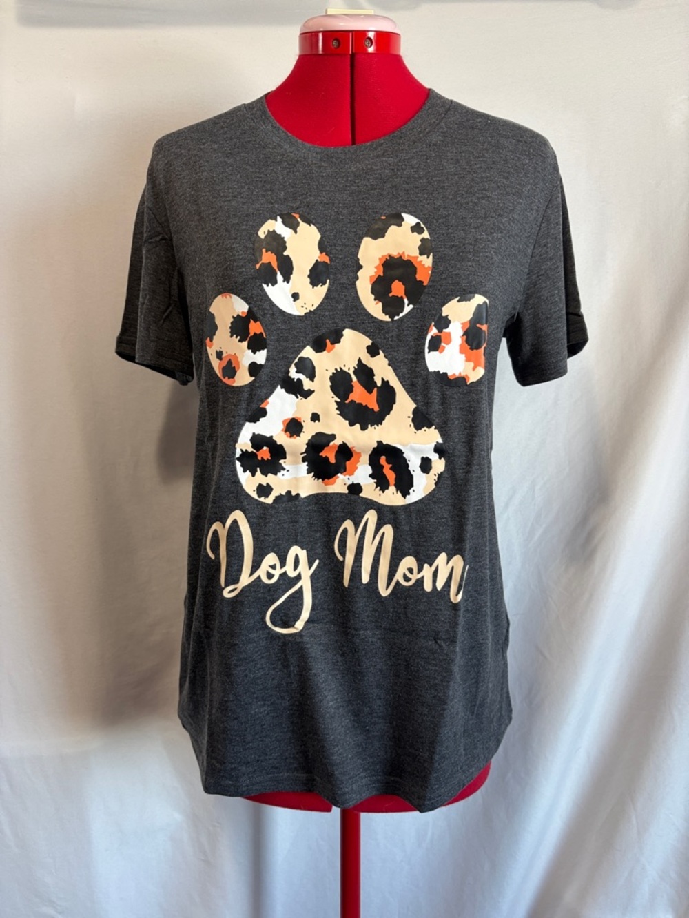 Dog Mom Paw Print Tee - Dark Gray with Leopard Accent